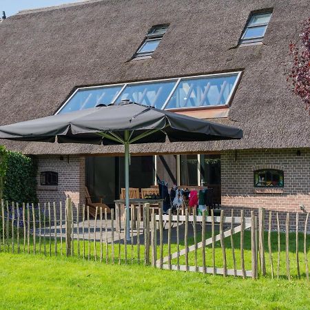 Grandeur Farmhouse In Dwingeloo At A National Park Vila Exterior foto