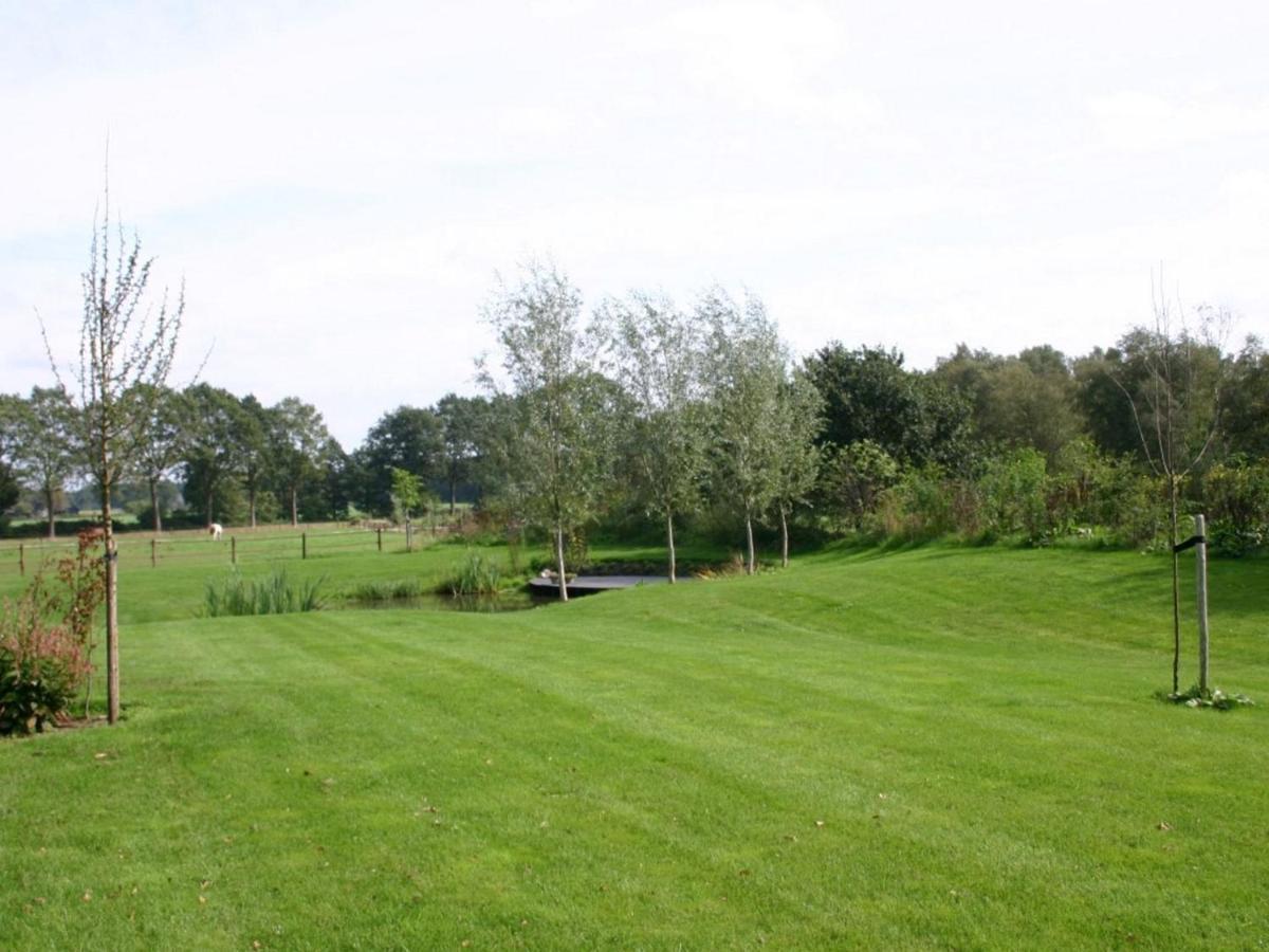 Grandeur Farmhouse In Dwingeloo At A National Park Vila Exterior foto